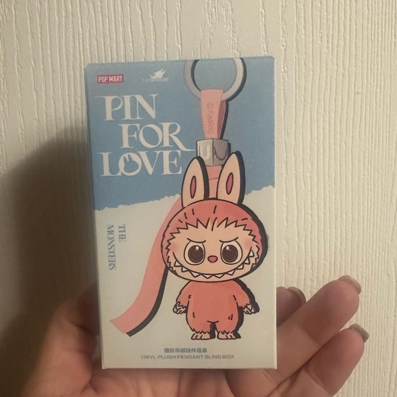 🖤✨ POP MART THE MONSTERS Pin for Love (Black “R”)  NIB - Picture 2 of 6
